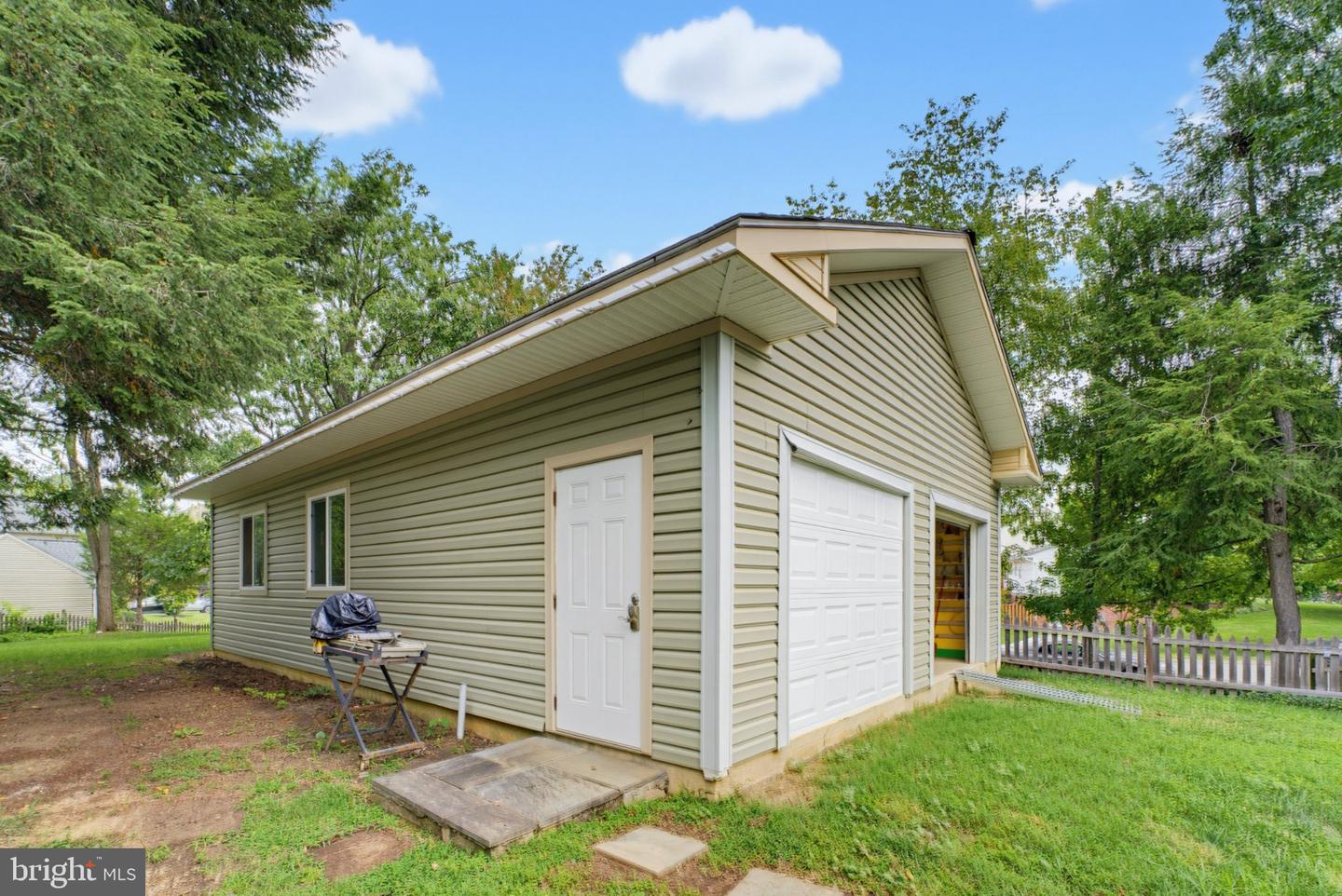6342 Meriwether Ln Property Photo 37