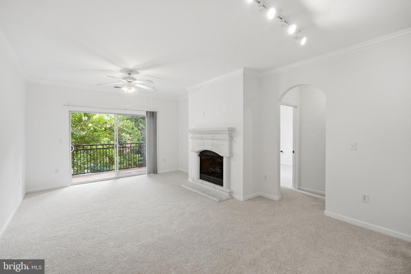 12933 Centre Park Cir #201 Property Photo 8