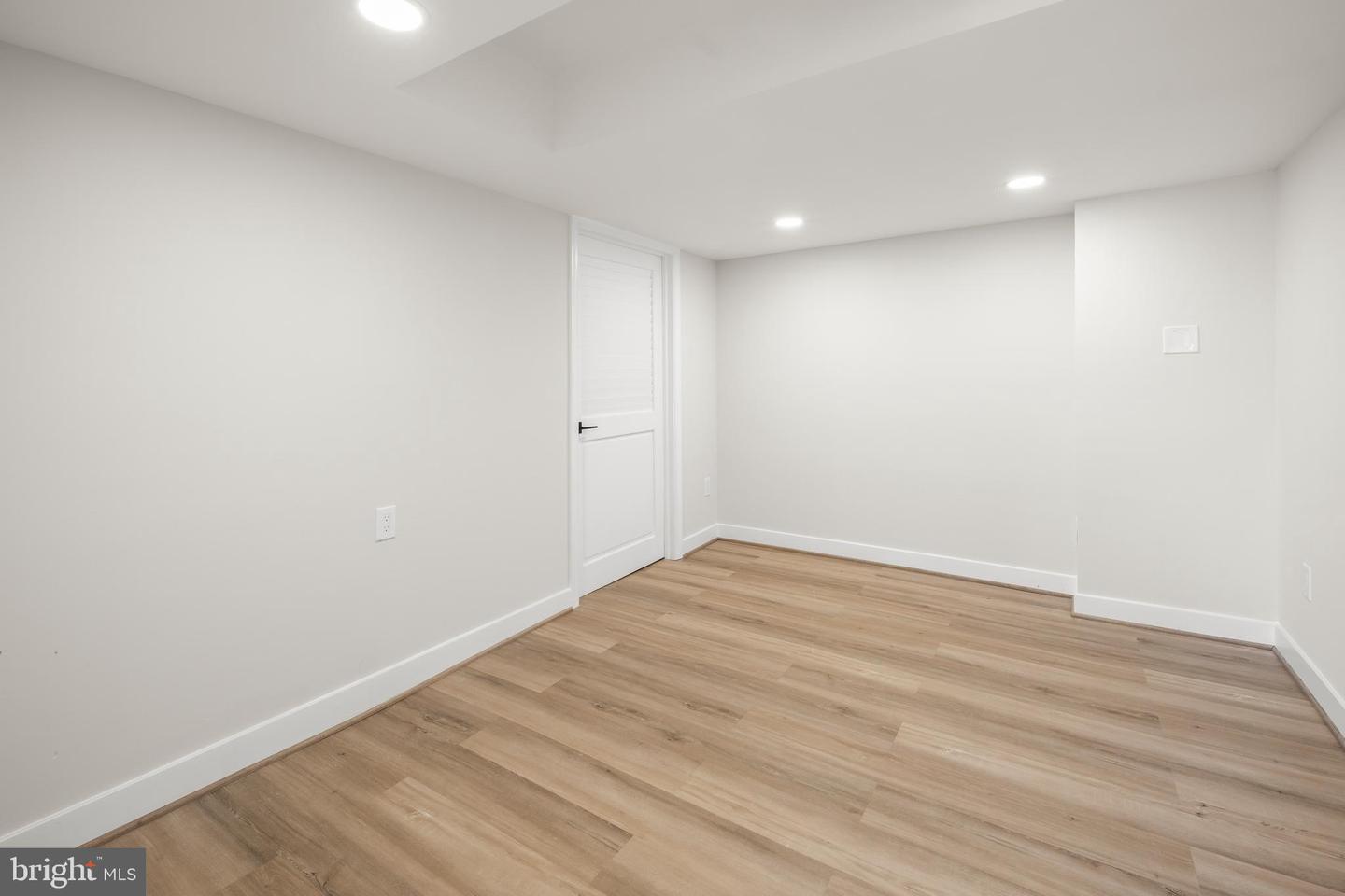 3201 Cunningham Dr Property Photo 22