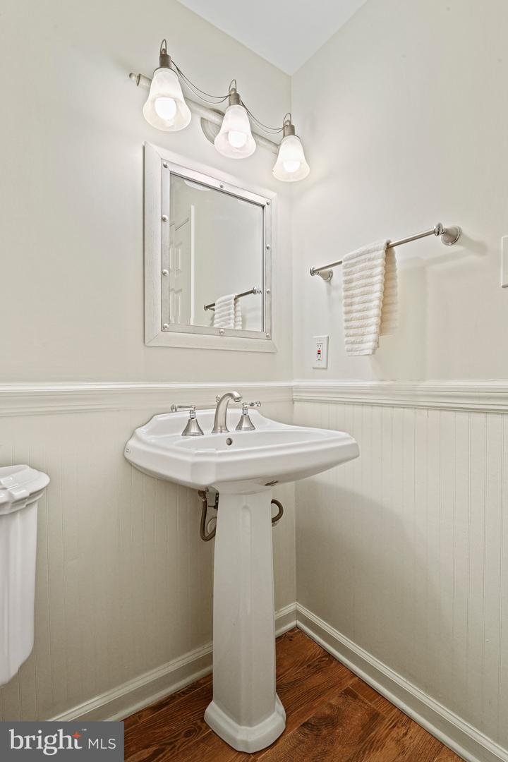7821 Falstaff Rd Property Photo 37