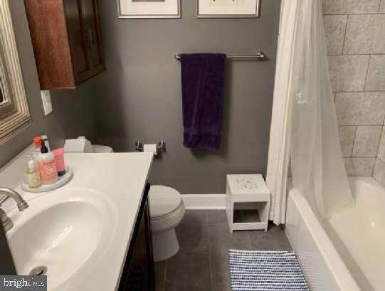 2124 Glenn Spring Ct Property Photo 12