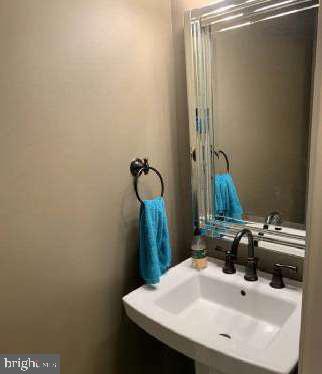 2124 Glenn Spring Ct Property Photo 16