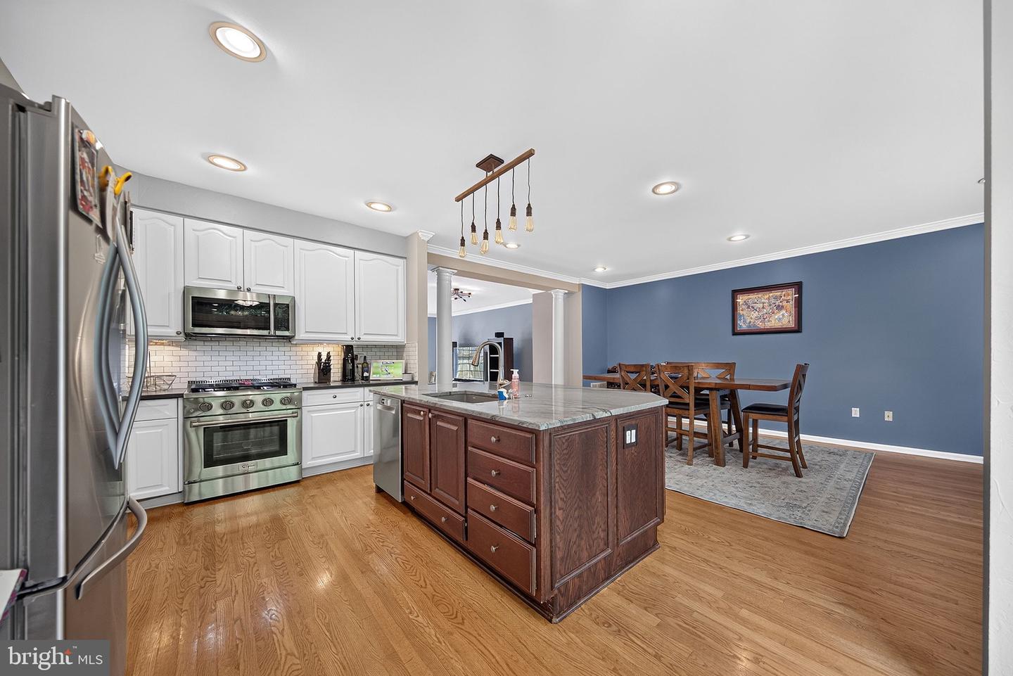 3398 Governor's Crest Ct Property Photo 16