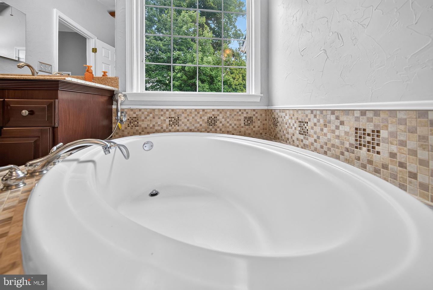3398 Governor's Crest Ct Property Photo 25