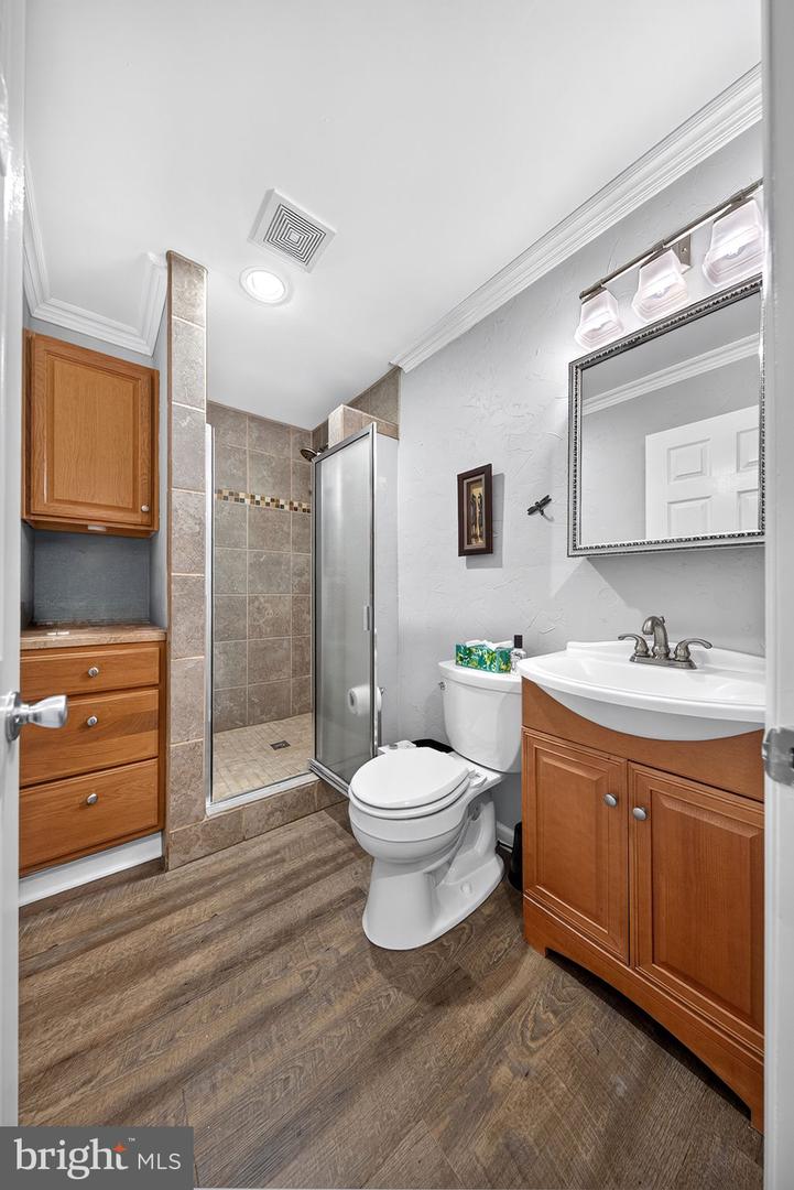 3398 Governor's Crest Ct Property Photo 45
