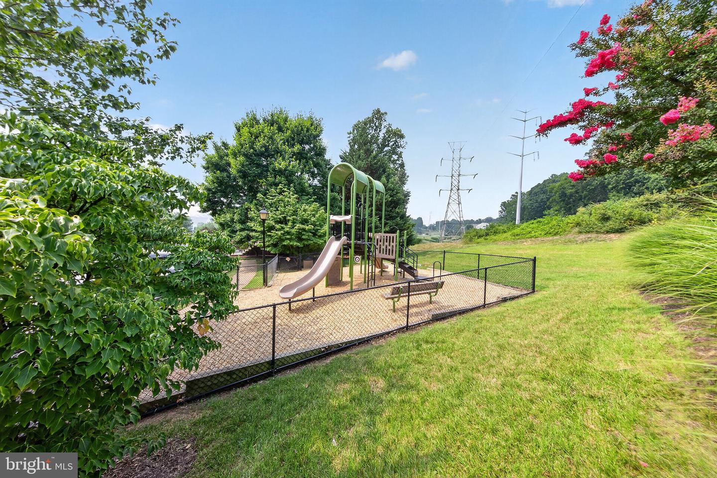 3398 Governor's Crest Ct Property Photo 71