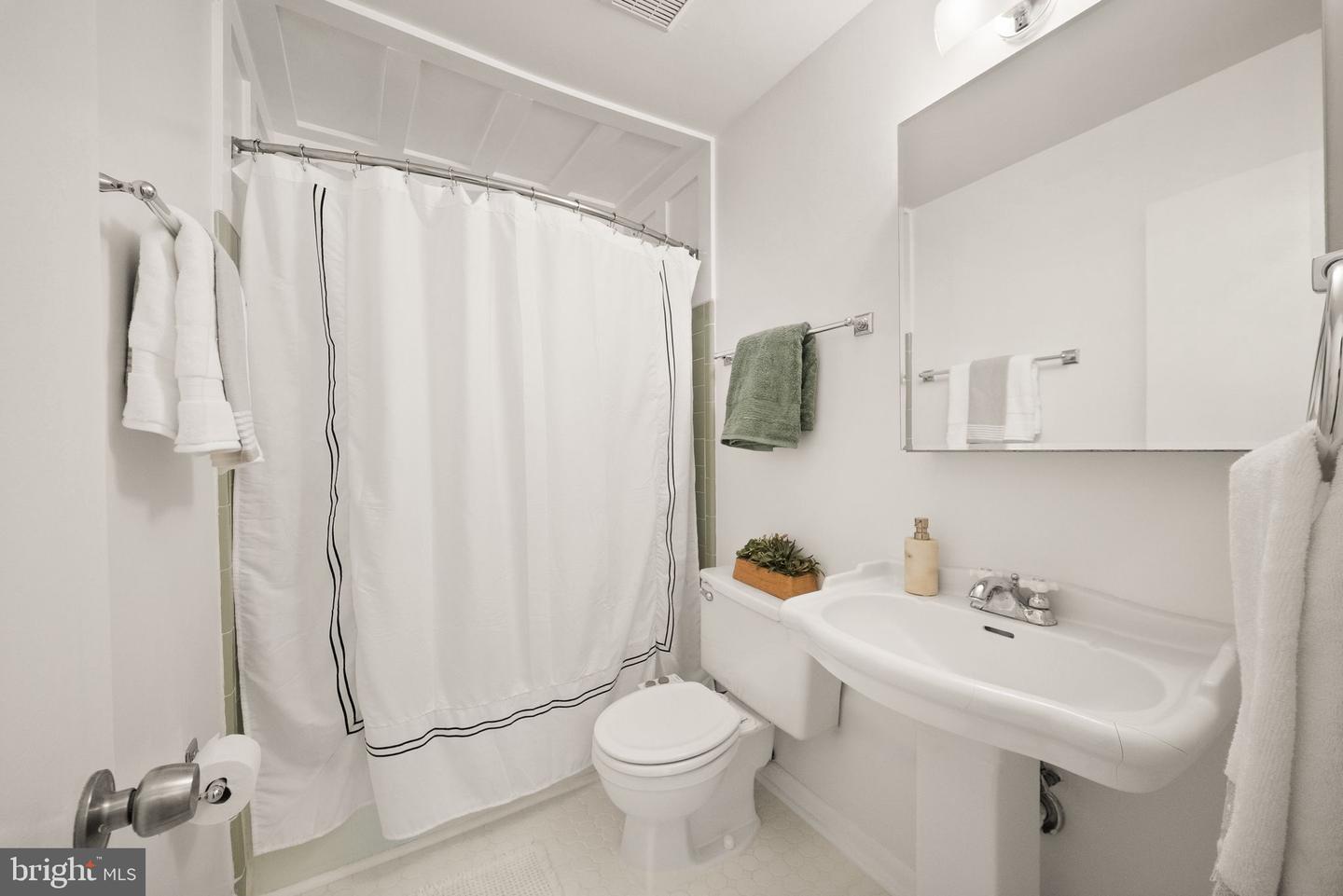 5546 Kendrick Ln Property Photo 28