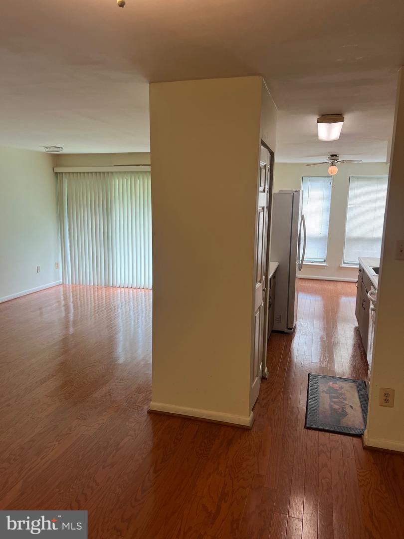 11232 Chestnut Grove Sq #135 Property Photo 5