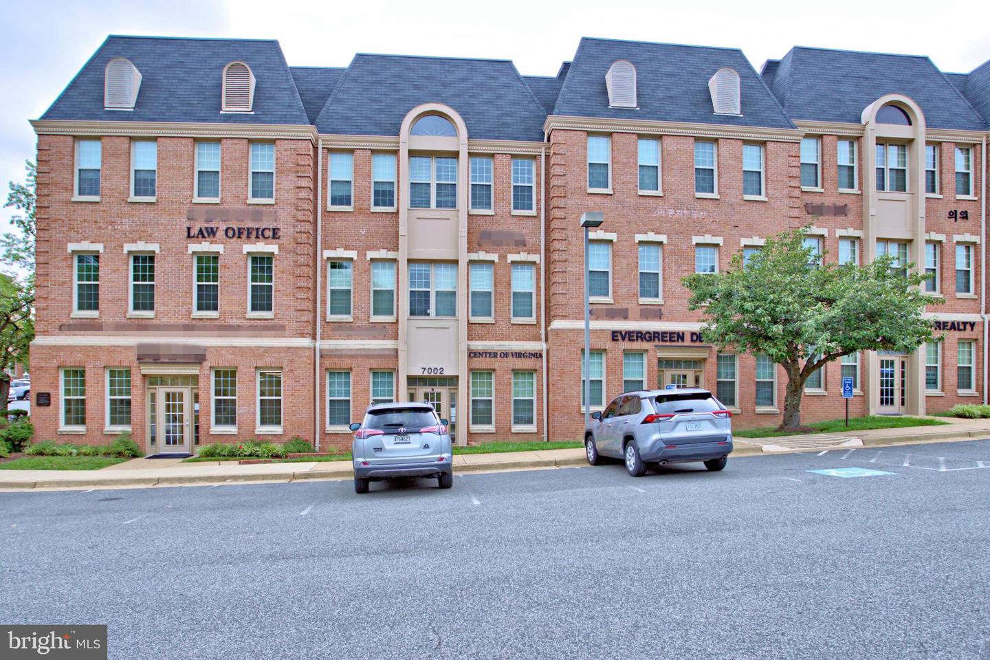 7002 Little River Tpke #1b Property Photo 4