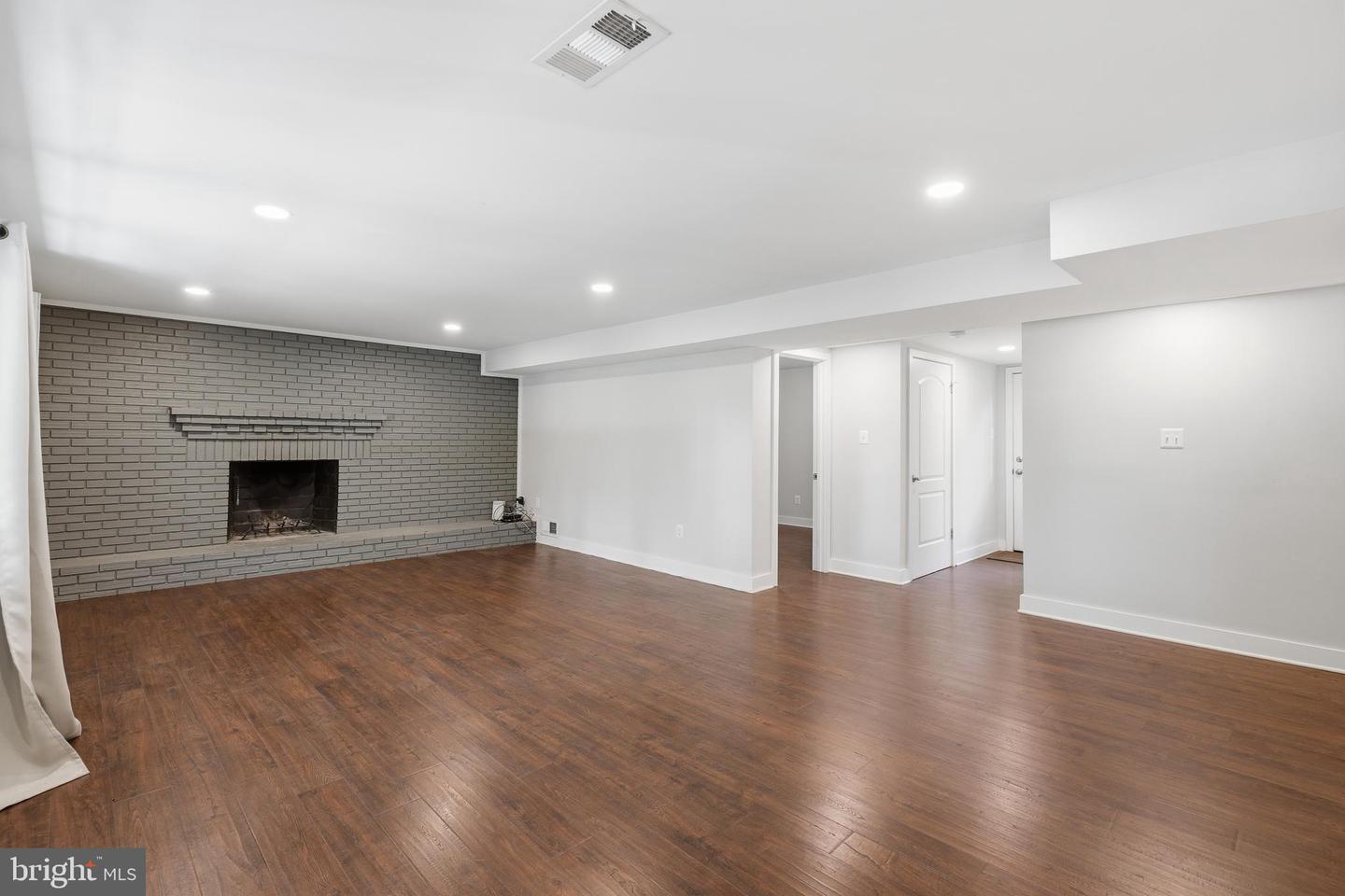 6814 Shrine Ct Property Photo 15