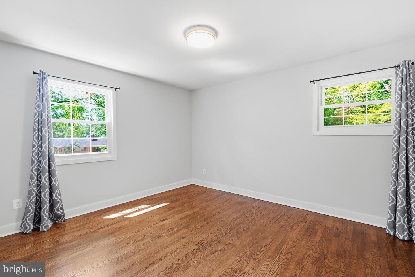 6814 Shrine Ct Property Photo 27