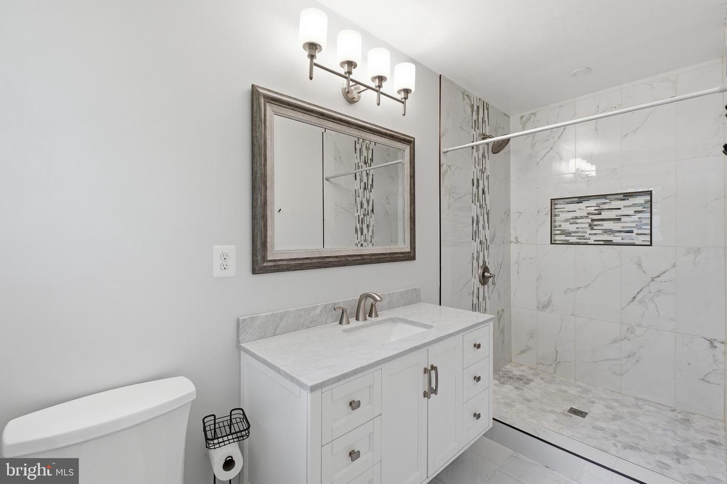 6814 Shrine Ct Property Photo 30