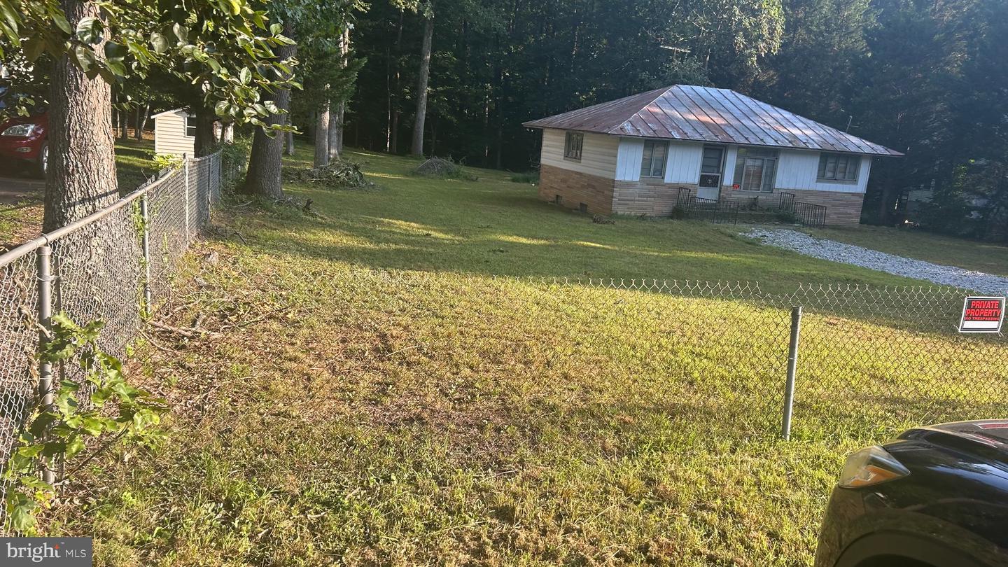 13005 Compton Rd Property Photo 6