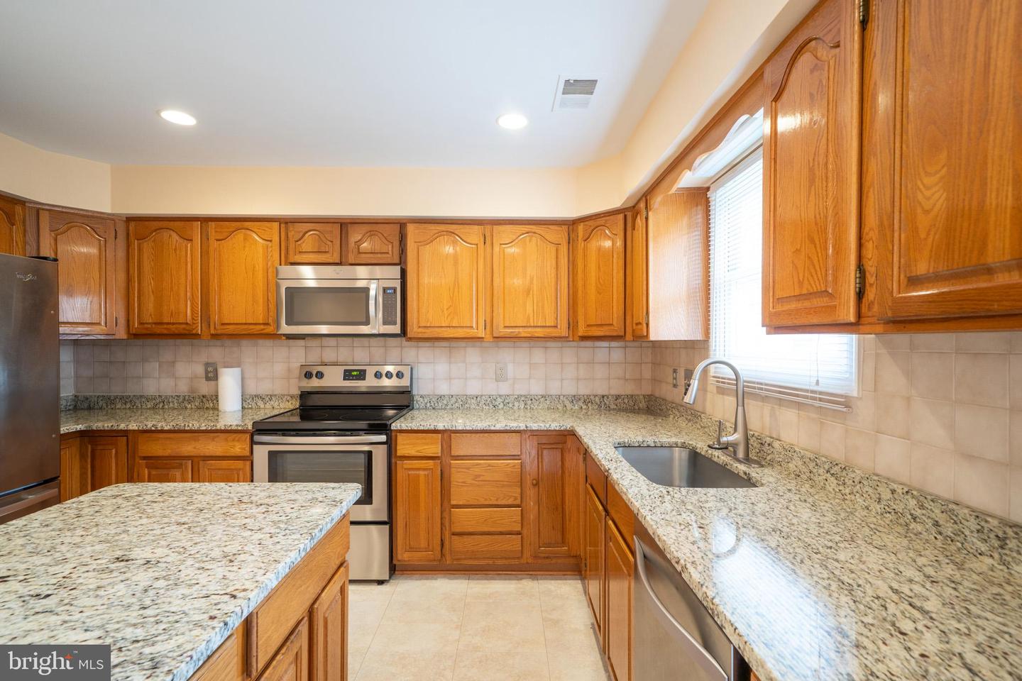10168 Turnberry Pl Property Photo 10