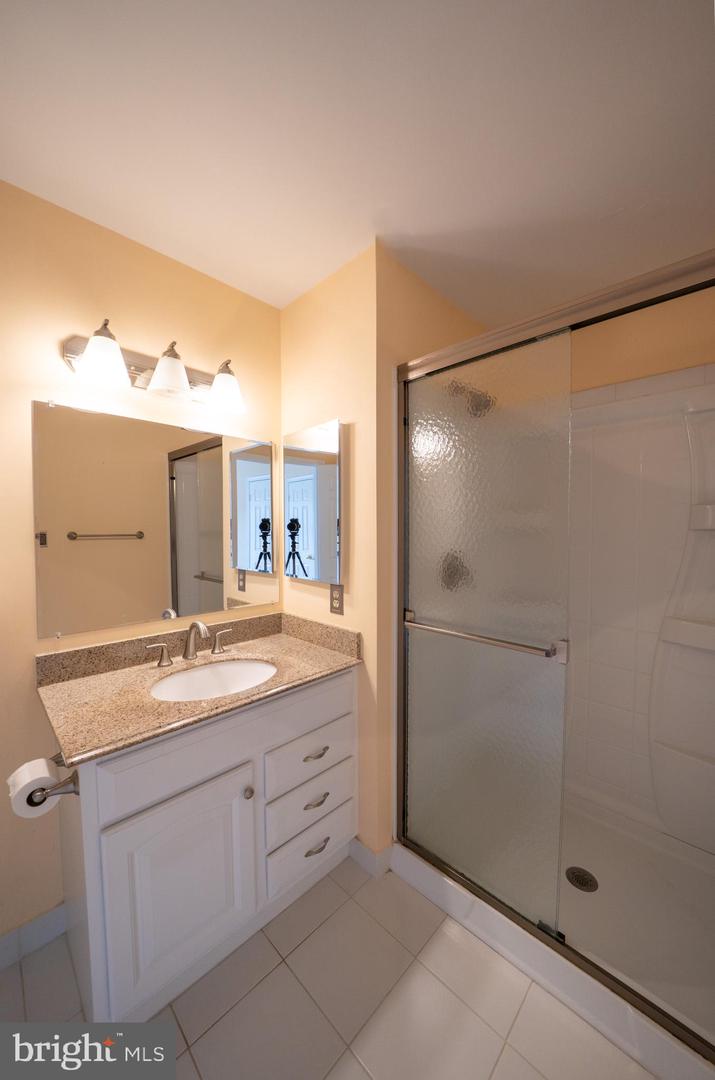 10168 Turnberry Pl Property Photo 20