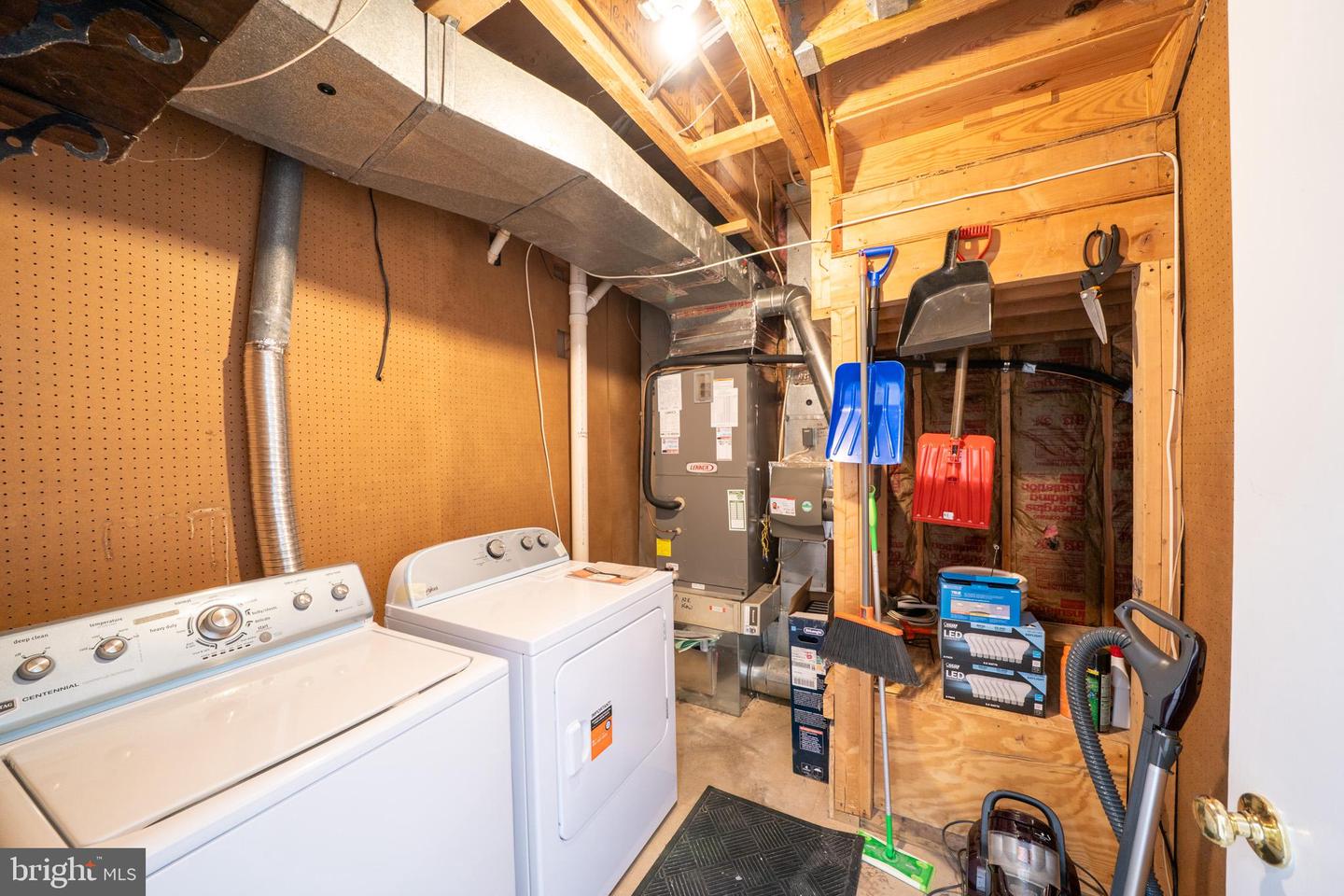 10168 Turnberry Pl Property Photo 28