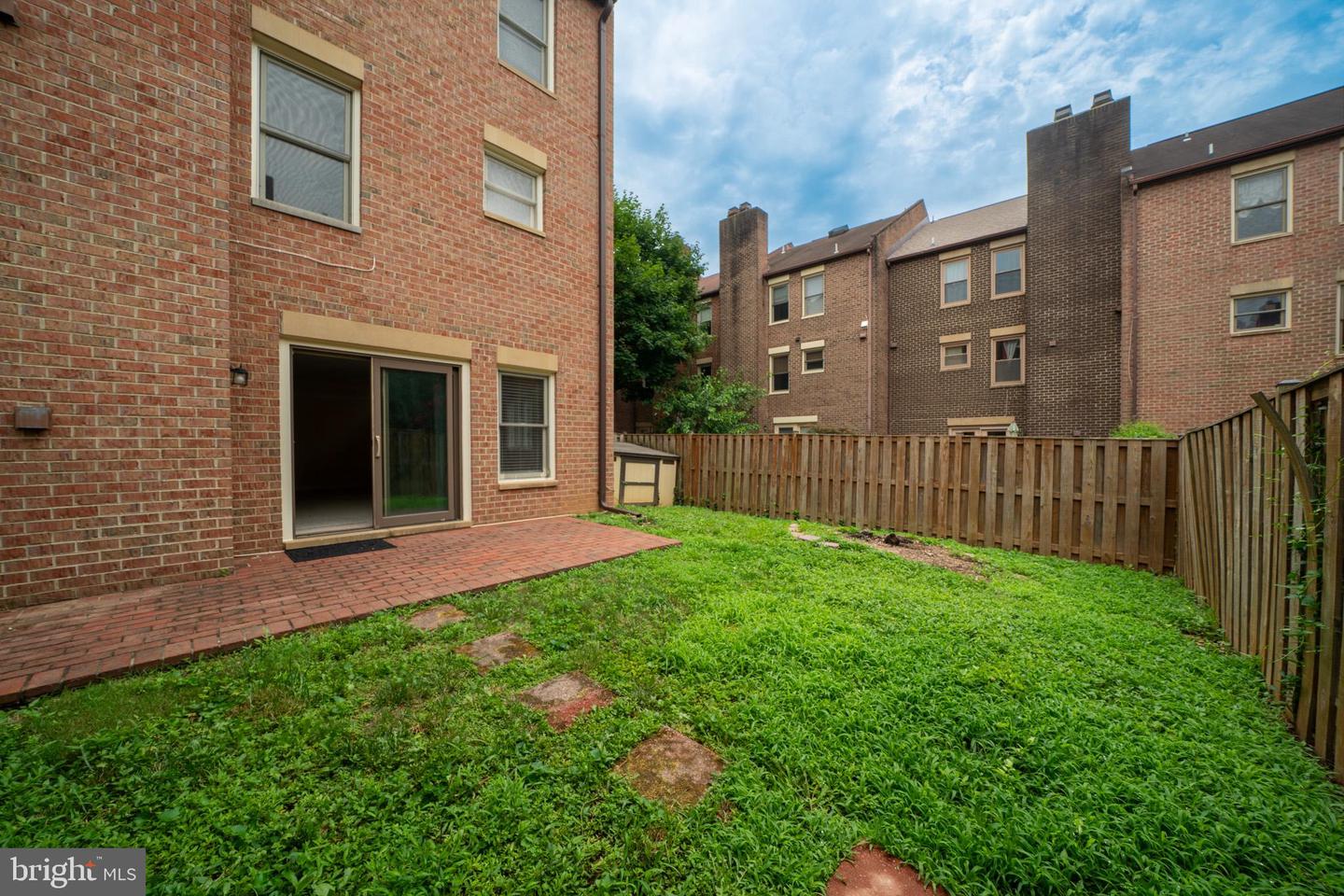 10168 Turnberry Pl Property Photo 30