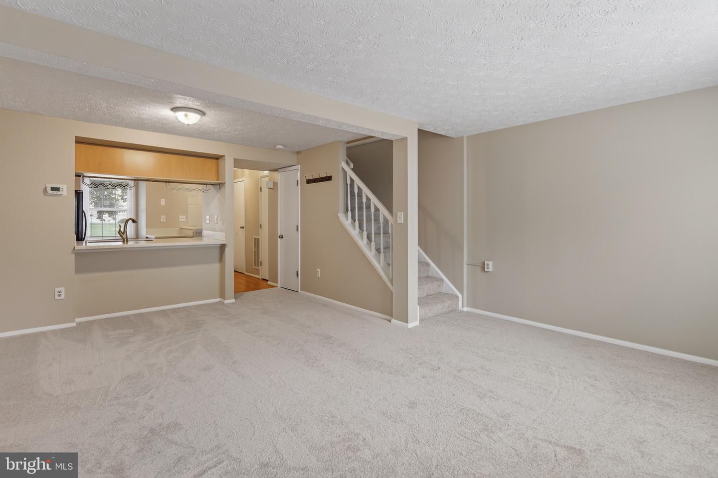 8741 Susquehanna St Property Photo 10