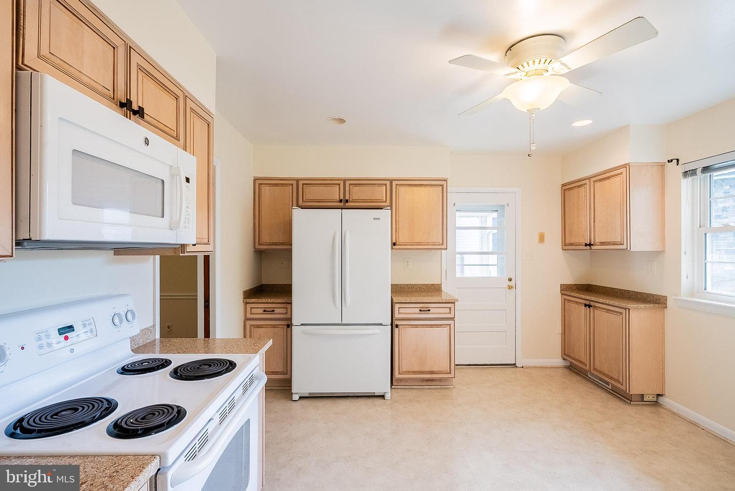 6608 Fairlawn Dr Property Photo 6