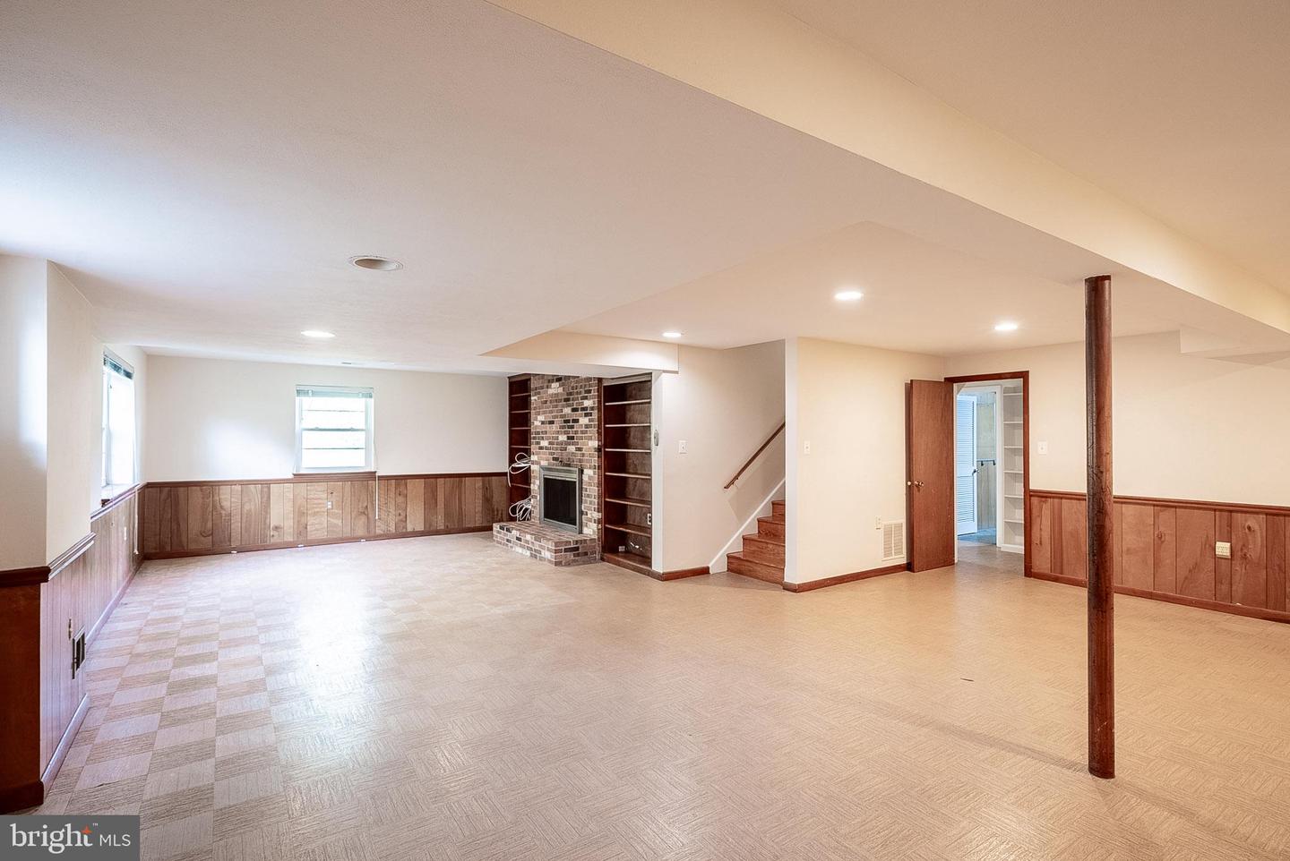 6608 Fairlawn Dr Property Photo 23
