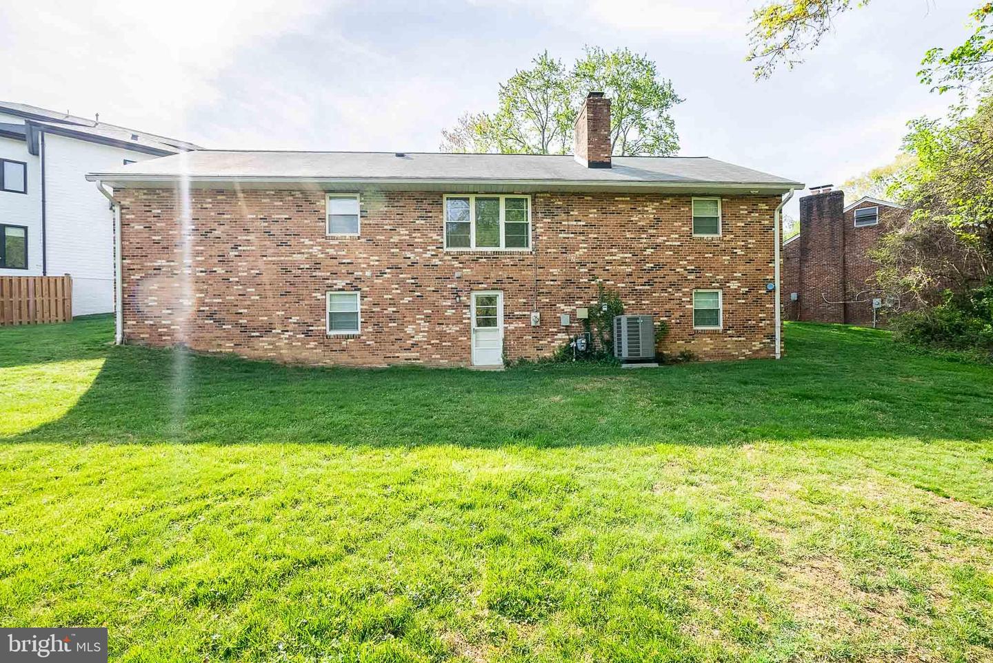 6608 Fairlawn Dr Property Photo 32