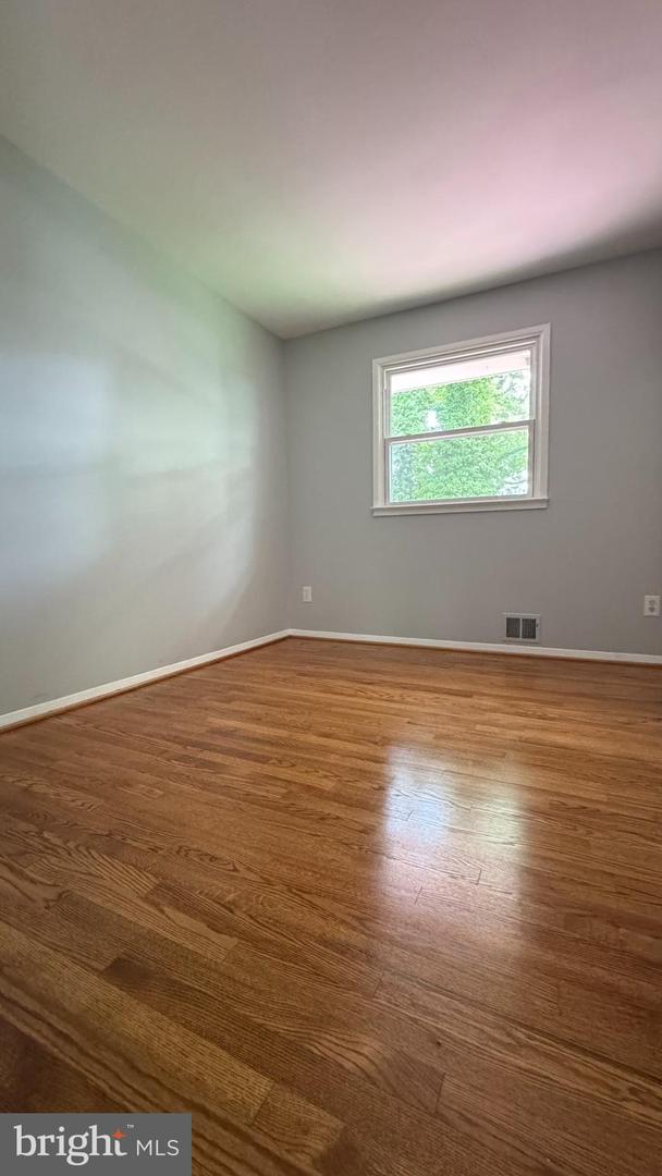 7914 Ellet Rd Property Photo 15