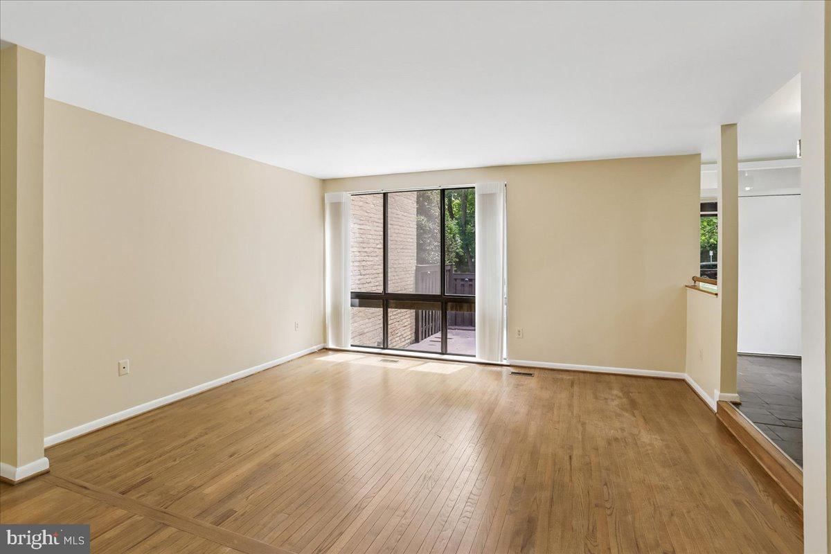 11310 Dockside Cir Property Photo 10
