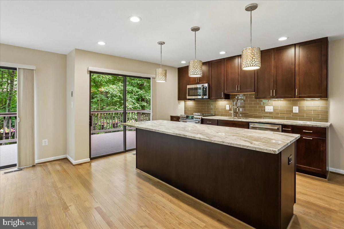 11310 Dockside Cir Property Photo 12