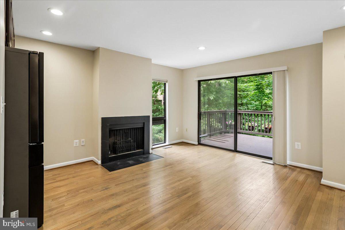 11310 Dockside Cir Property Photo 14