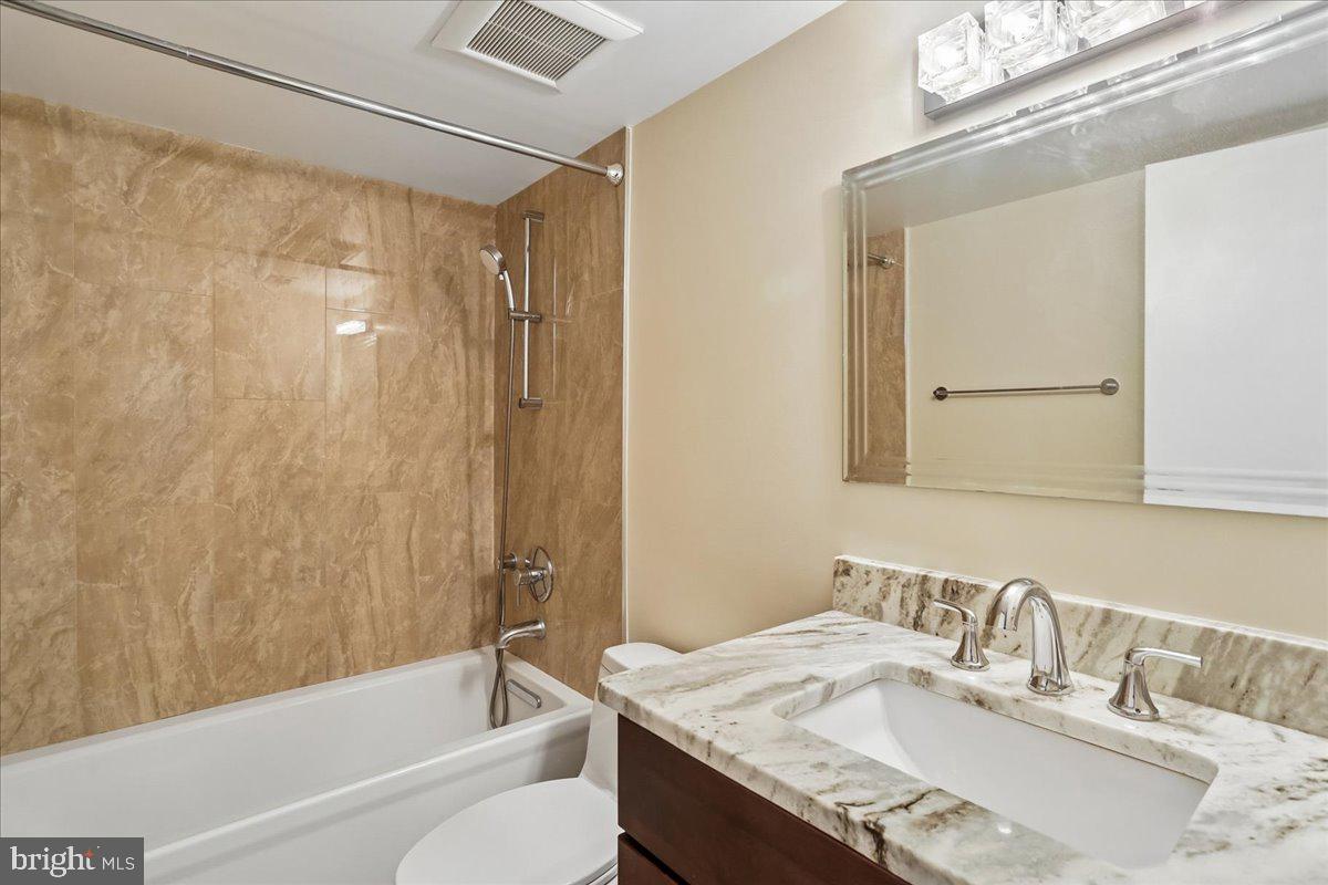 11310 Dockside Cir Property Photo 29