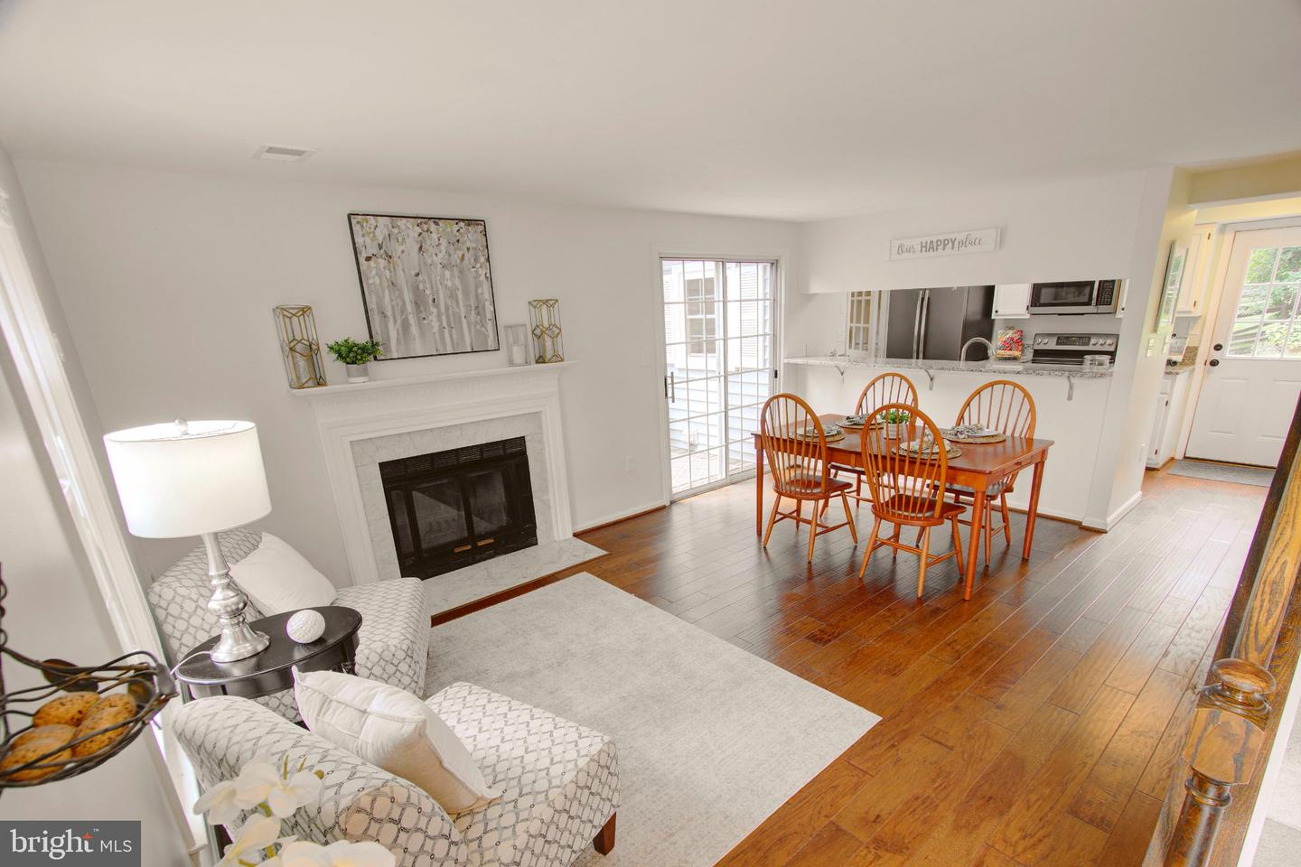 12806 Fantasia Dr Property Photo 3