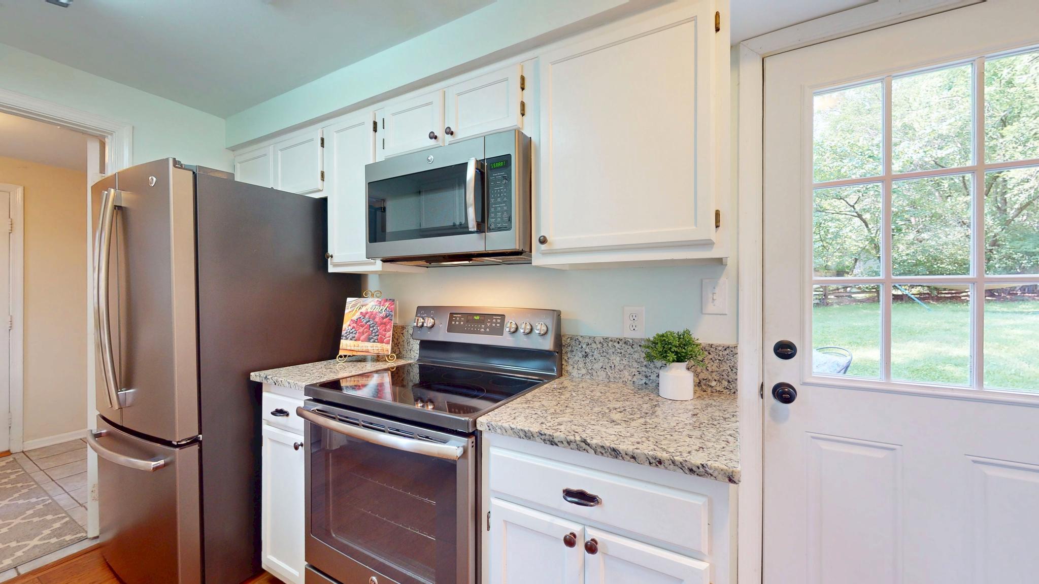 12806 Fantasia Dr Property Photo 11