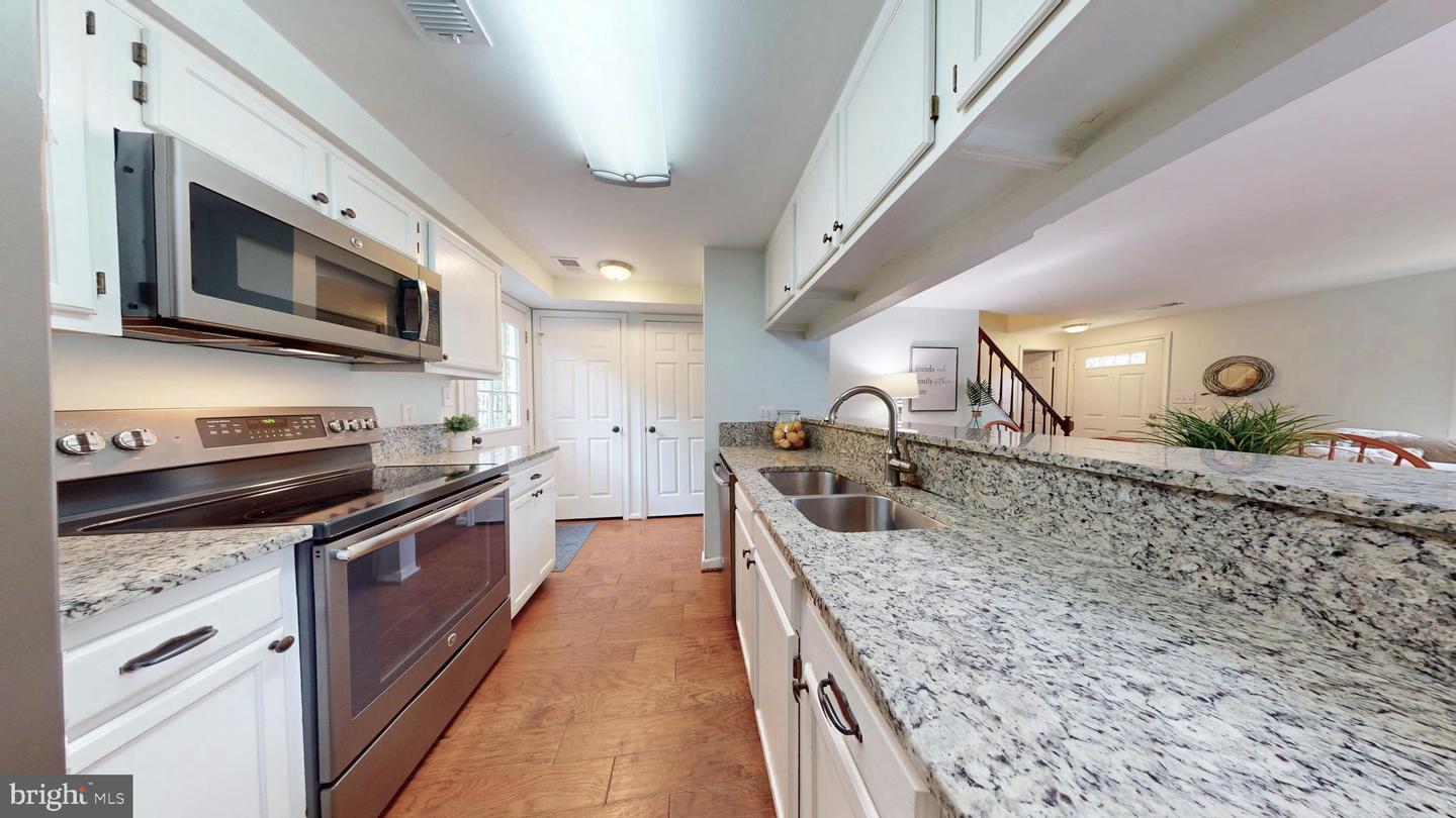 12806 Fantasia Dr Property Photo 13