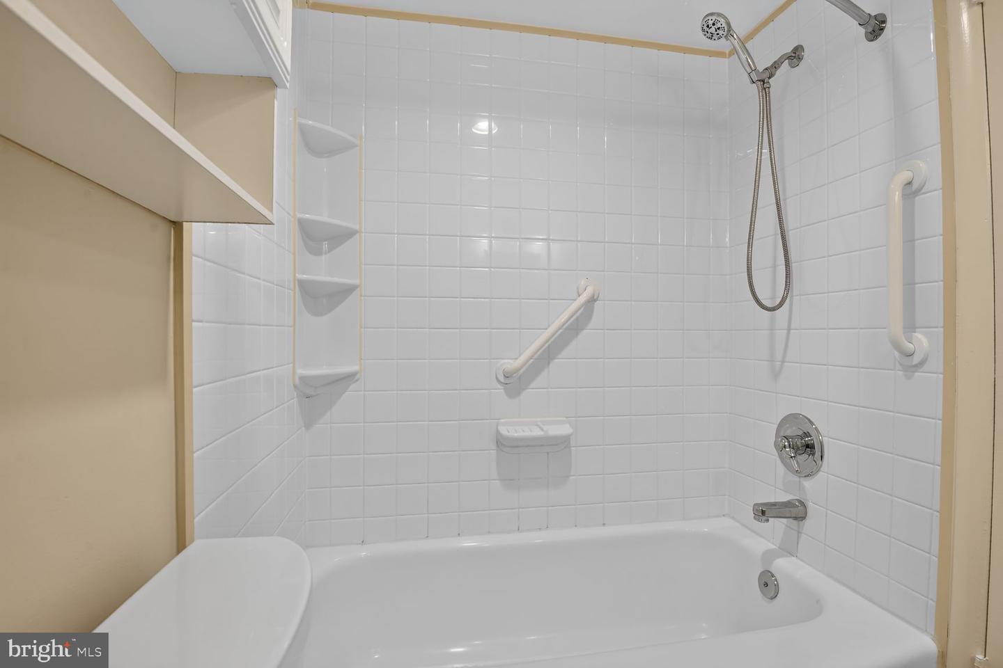 3354 Woodburn Rd #11 Property Photo 17