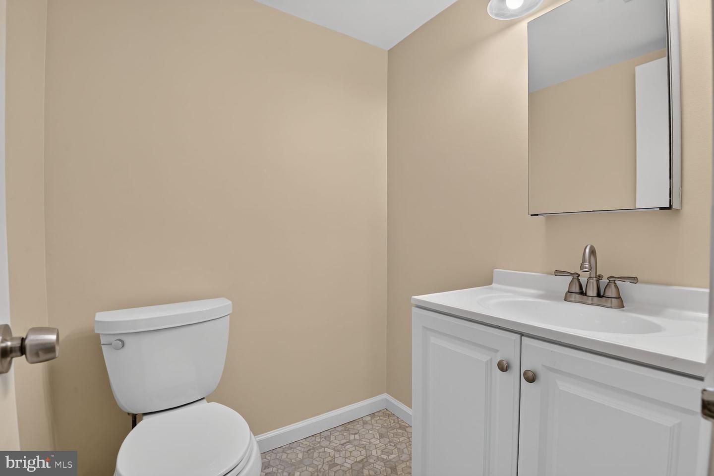3354 Woodburn Rd #11 Property Photo 19