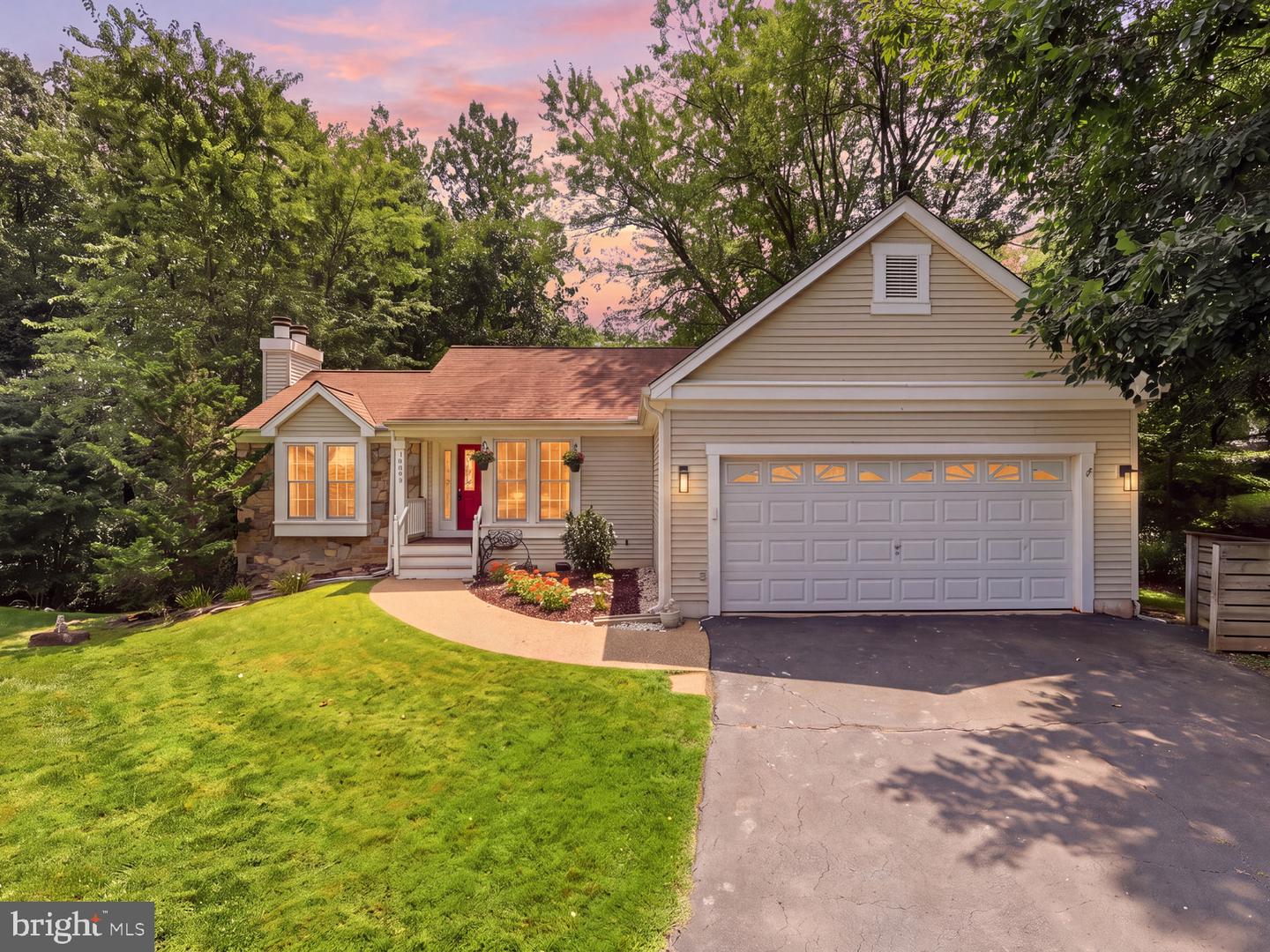 10799 Adare Dr Property Photo 1