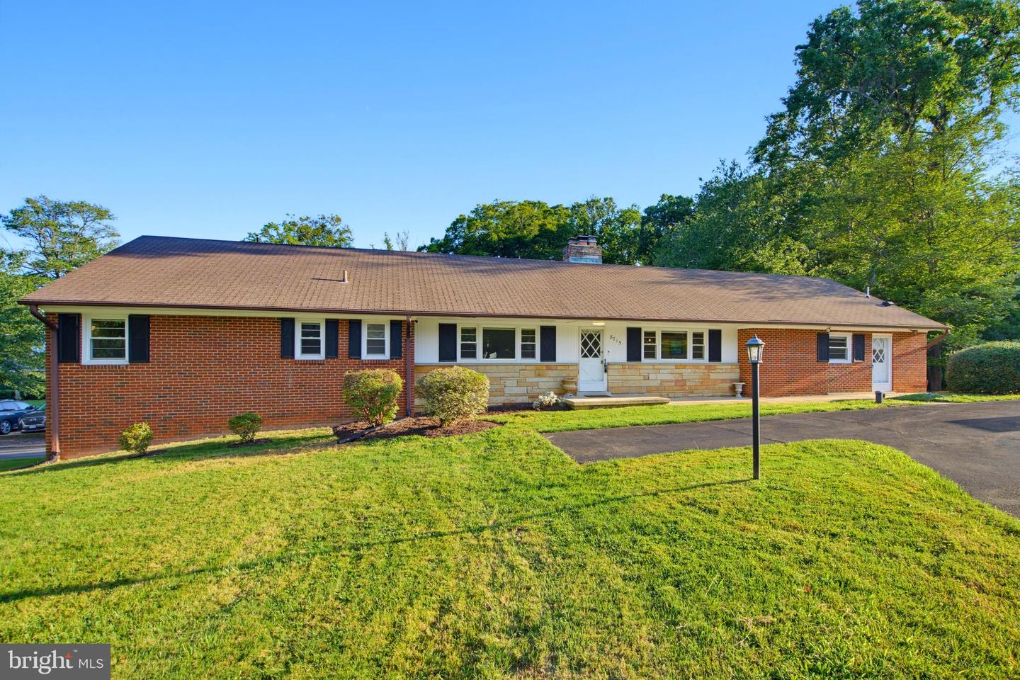 8715 Cherry Dr Property Photo 2