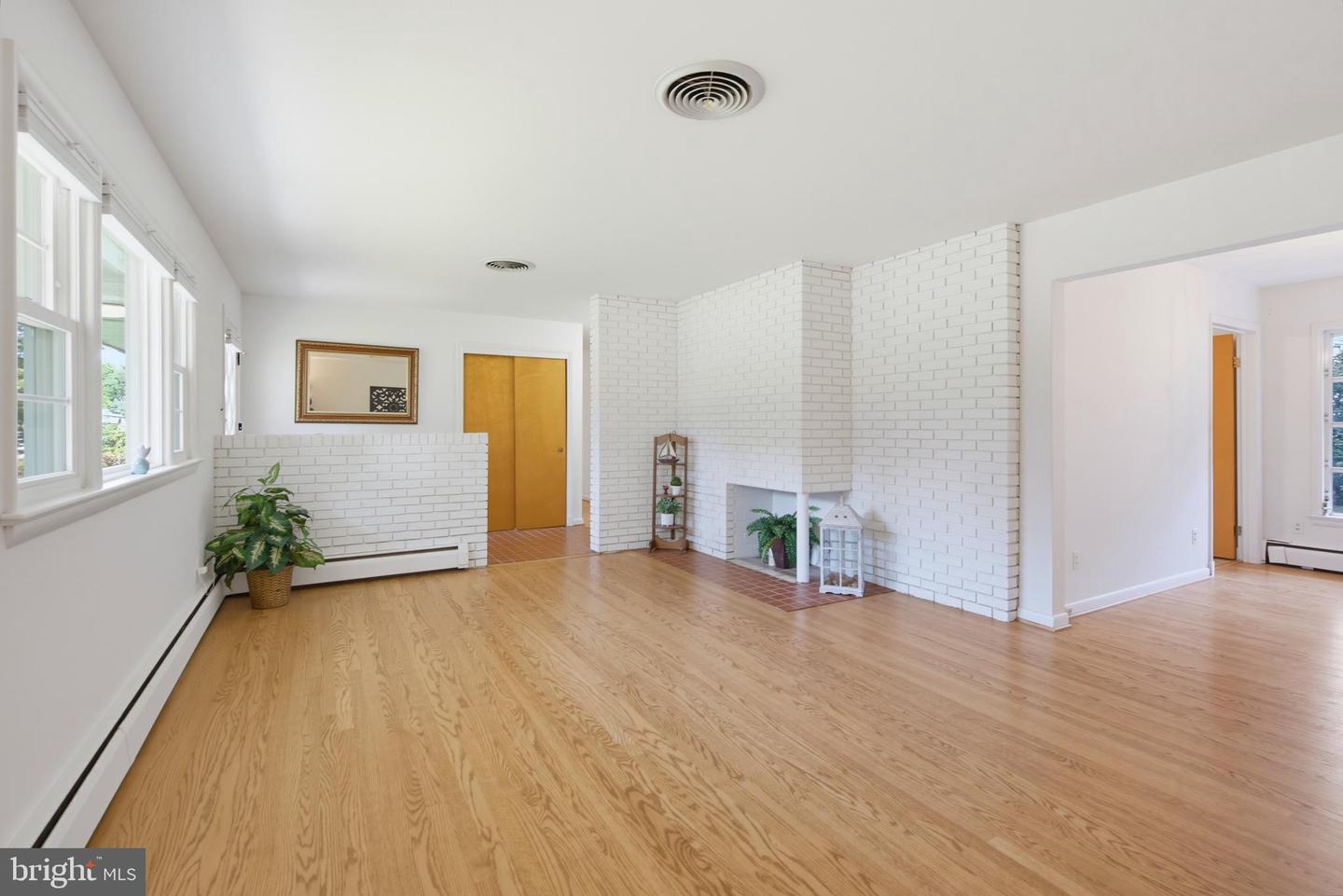 8715 Cherry Dr Property Photo 12
