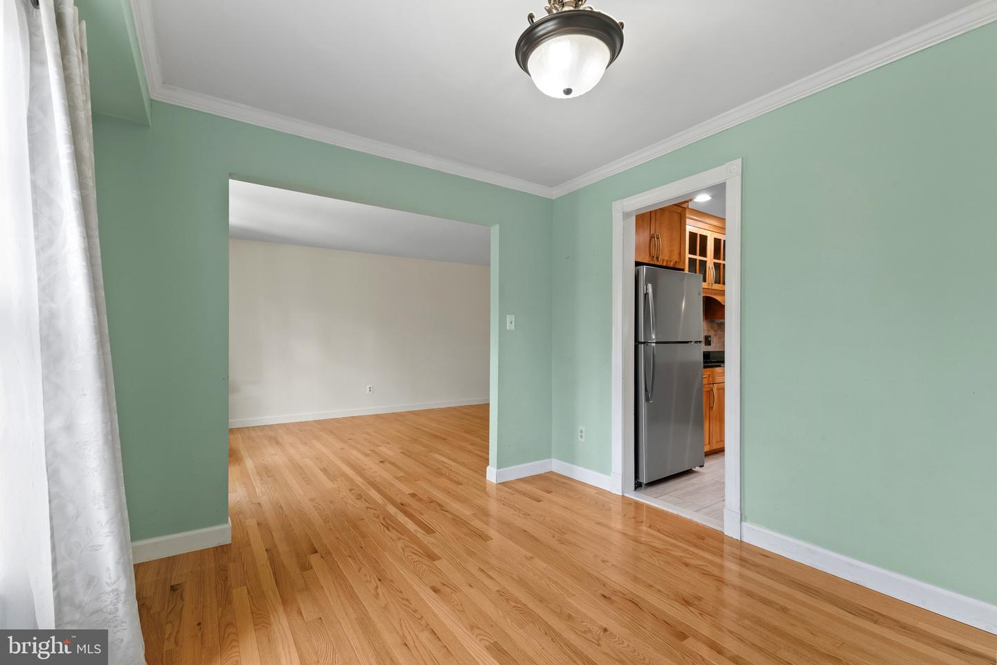 9619 Hillock Ct Property Photo 7