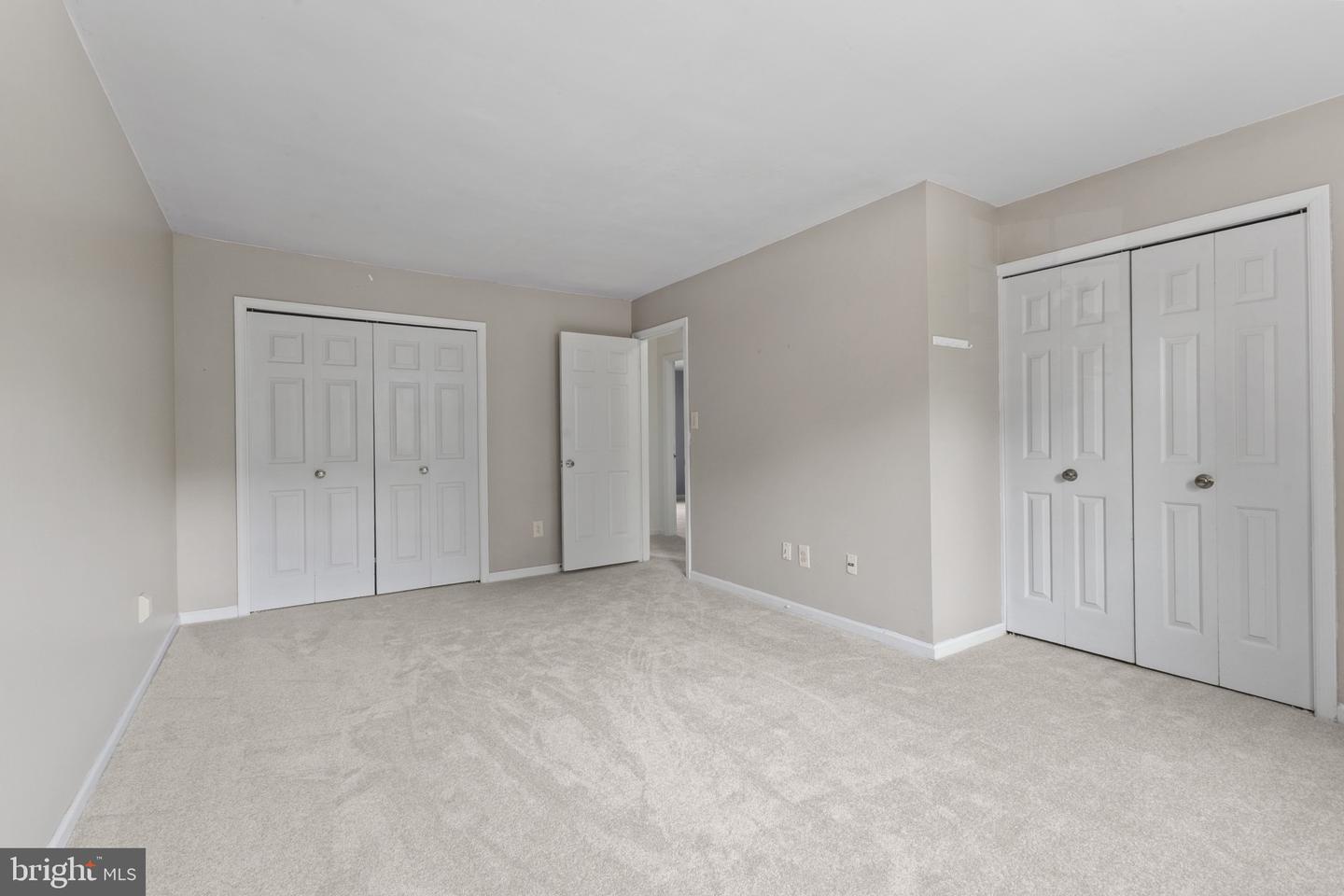 9619 Hillock Ct Property Photo 23