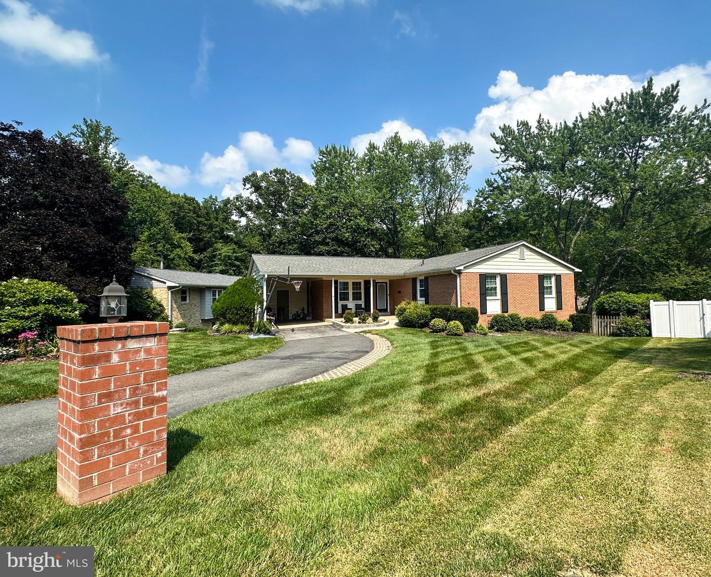 7409 Reservation Dr Property Photo 1