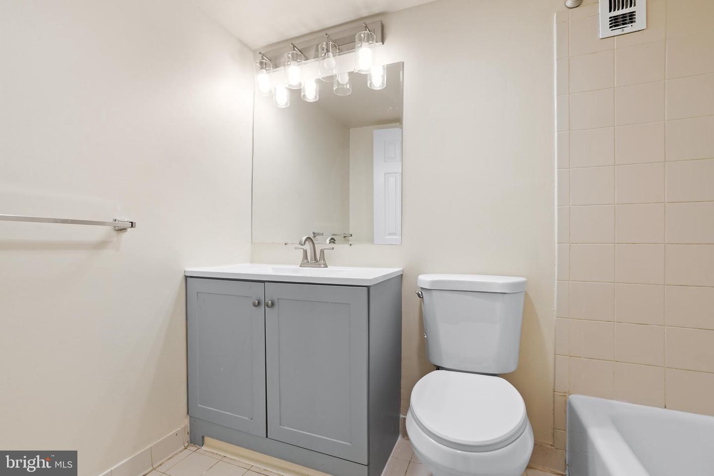 6141 Leesburg Pike #101 Property Photo 27