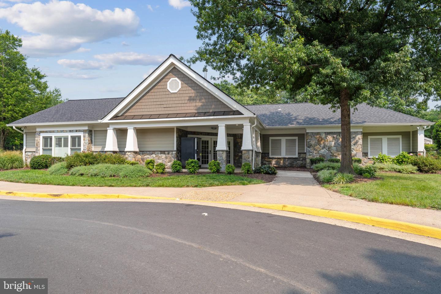 6528 Skylemar Trl Property Photo 5