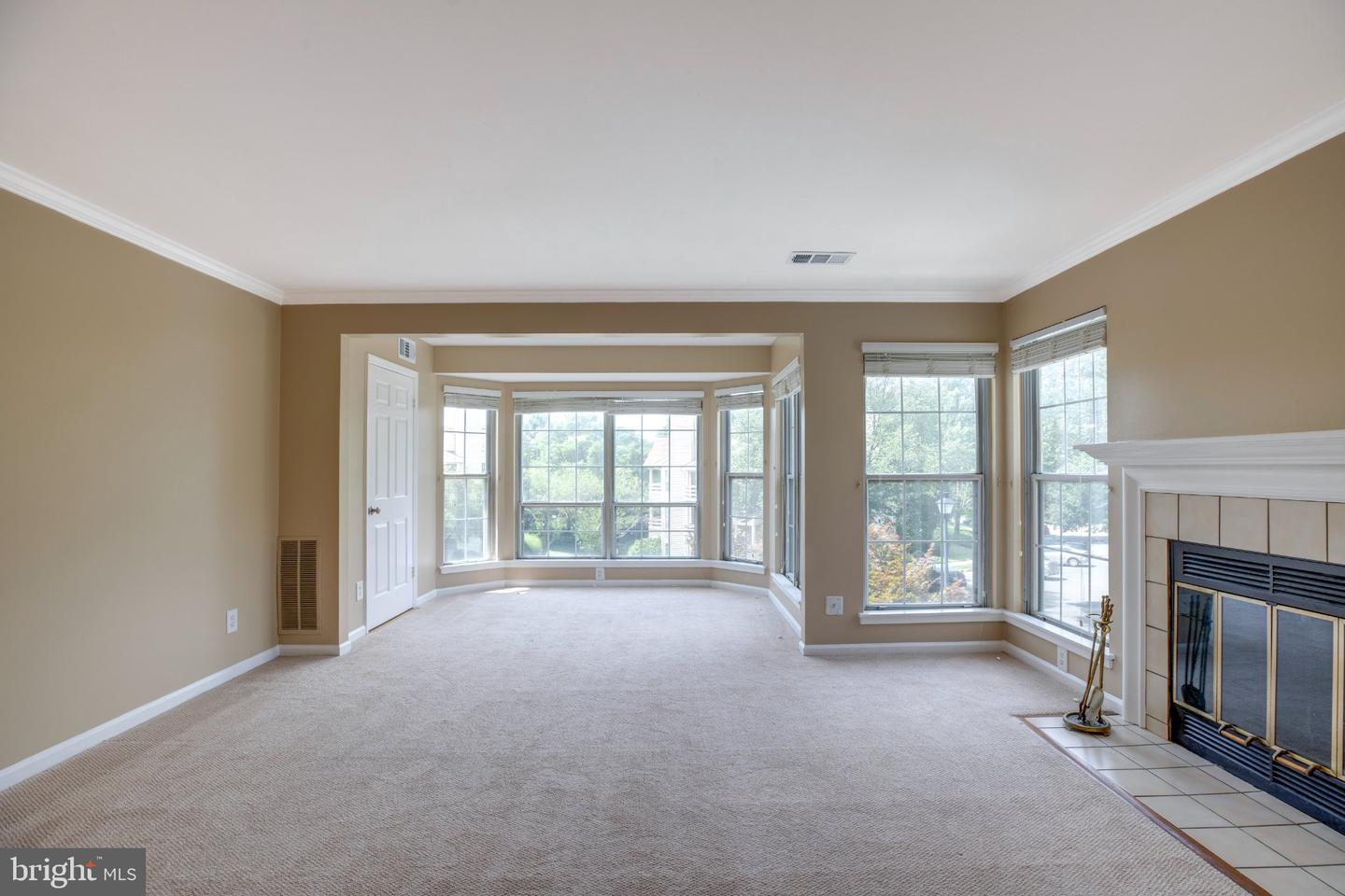 6611 Jupiter Hills Cir #i Property Photo 8