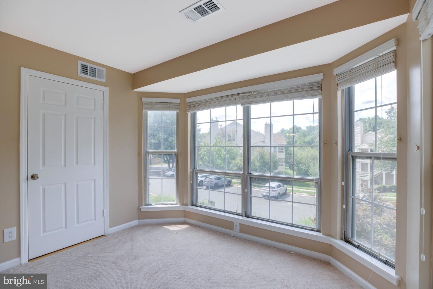 6611 Jupiter Hills Cir #i Property Photo 14