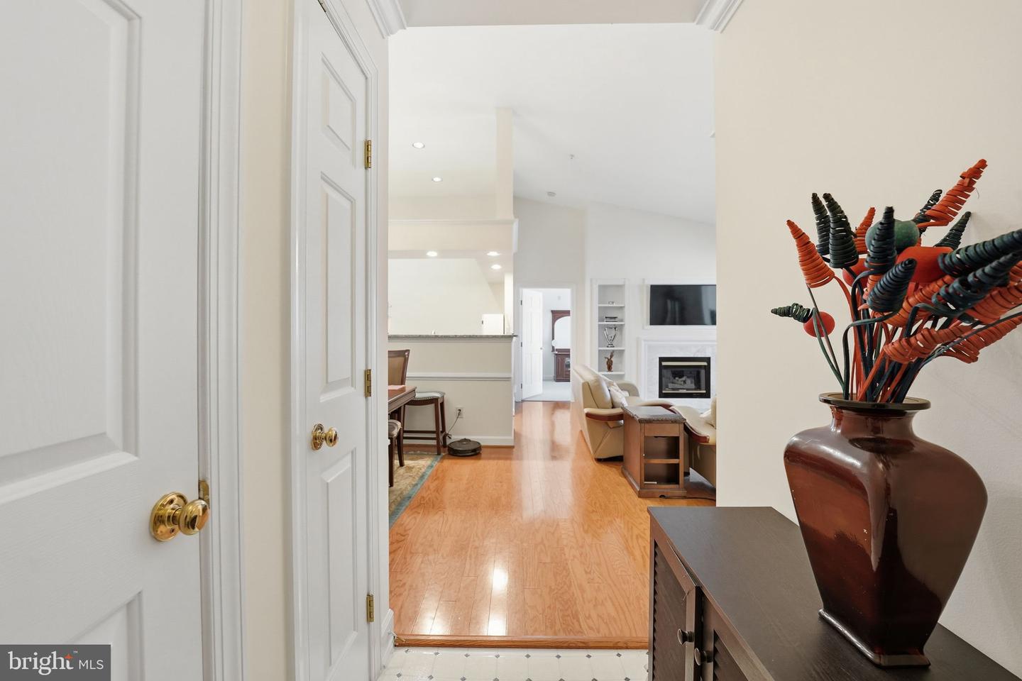 9224-j Cardinal Forest Ln #j Property Photo 2