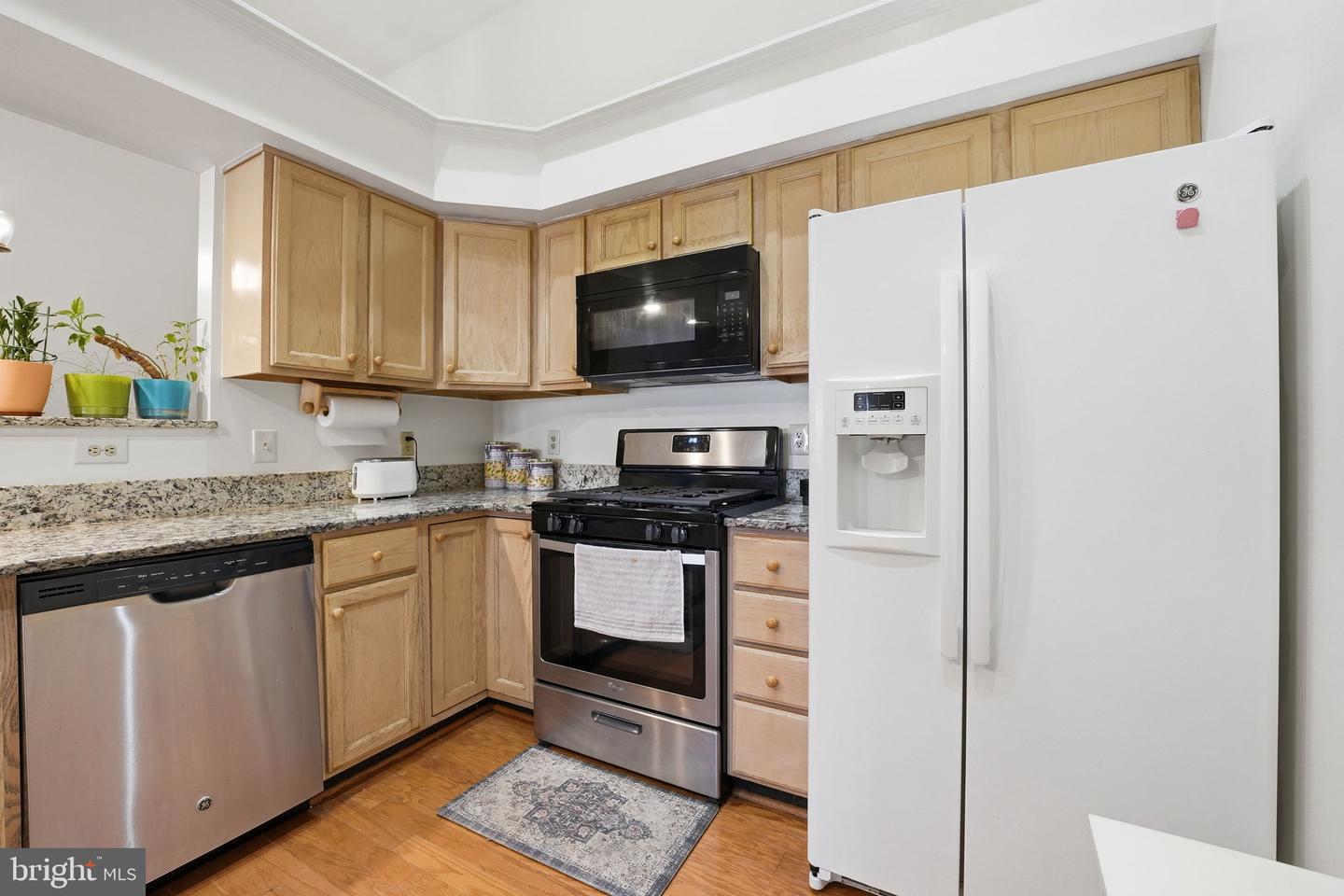 9224-j Cardinal Forest Ln #j Property Photo 7