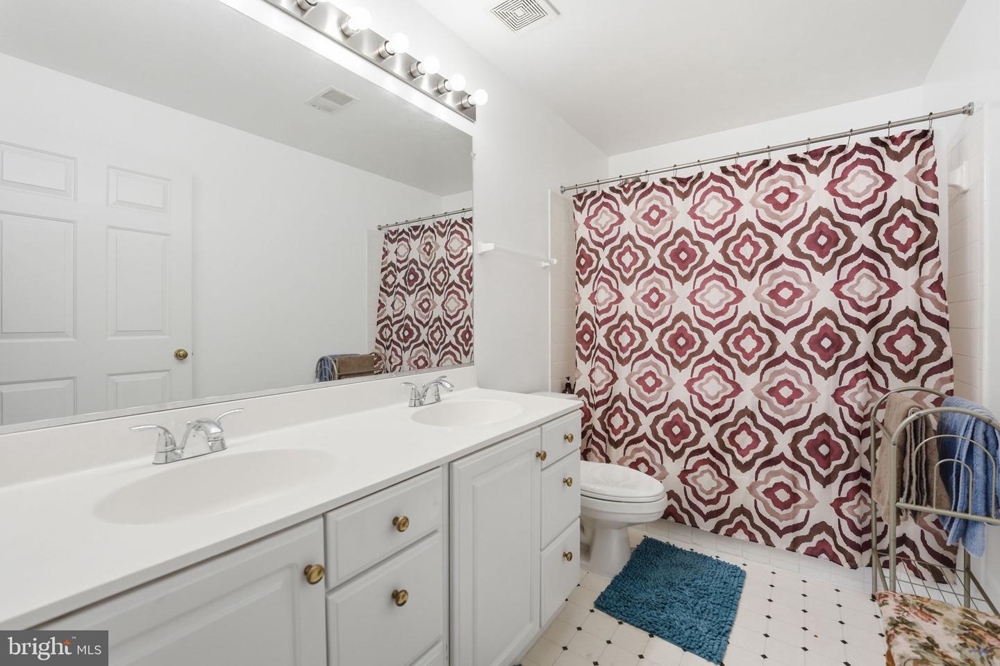 9224-j Cardinal Forest Ln #j Property Photo 15