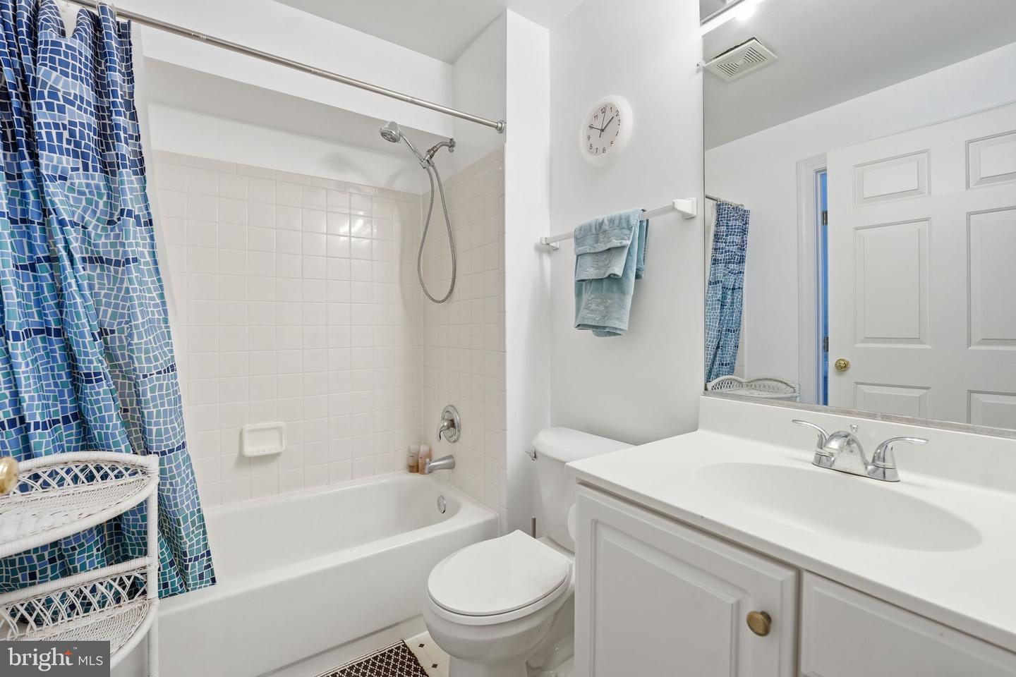 9224-j Cardinal Forest Ln #j Property Photo 20