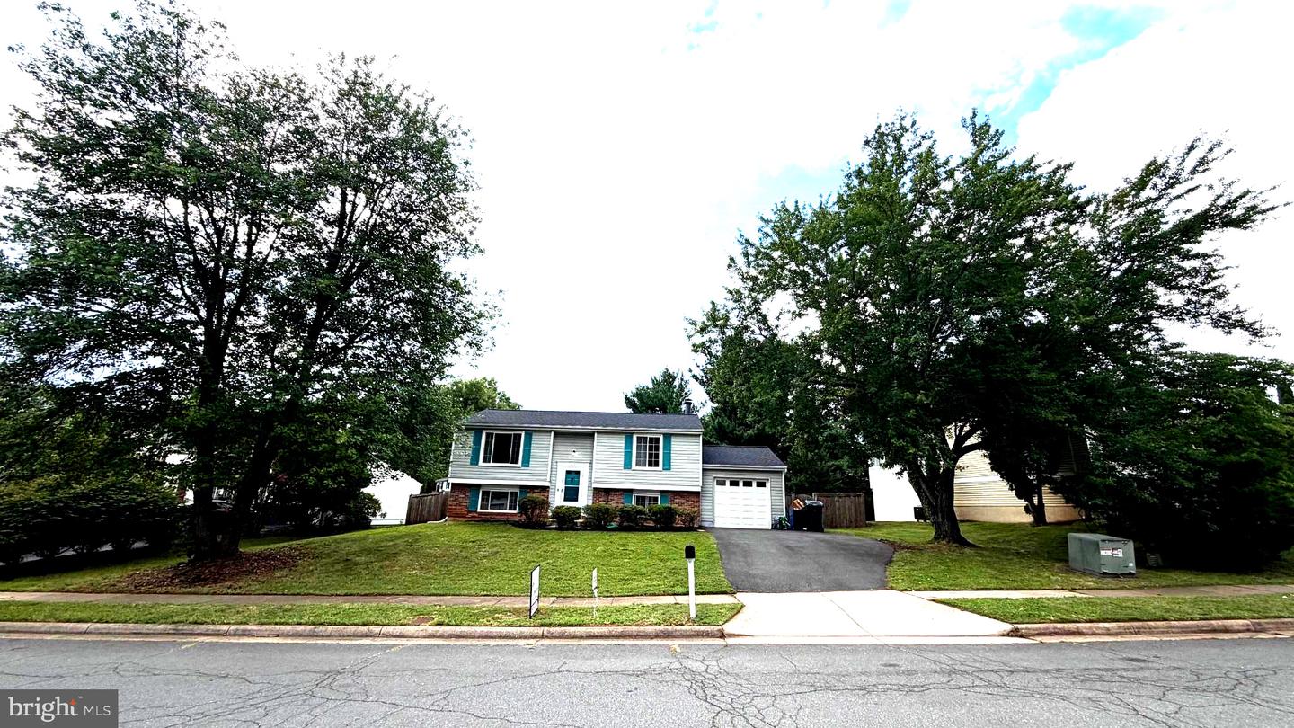 3012 Summershade Ct Property Photo 2